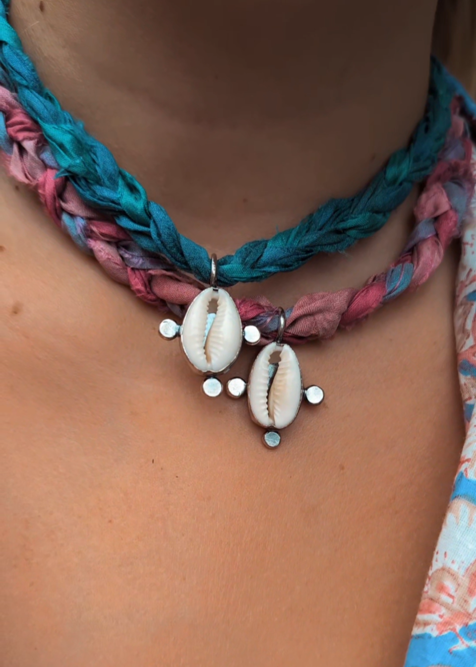 Saree Surf Necklace (Turquoise & Pink silk)
