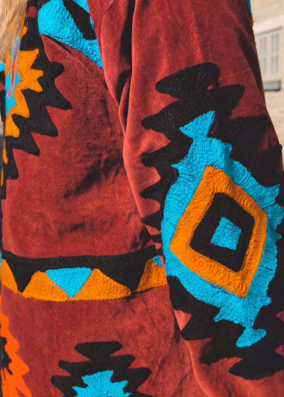 NAVECHO JACKET I (Ruby Red)