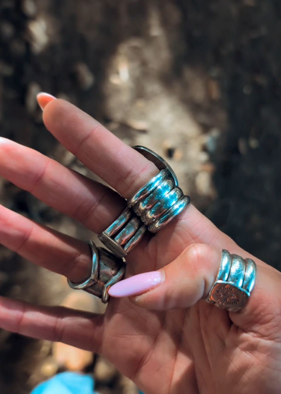 FLOATING OASIS RING (UK size Q)