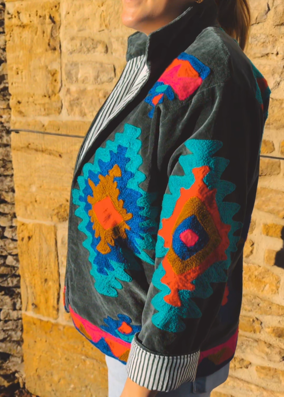 NAVECHO JACKET V (Emerald Green)