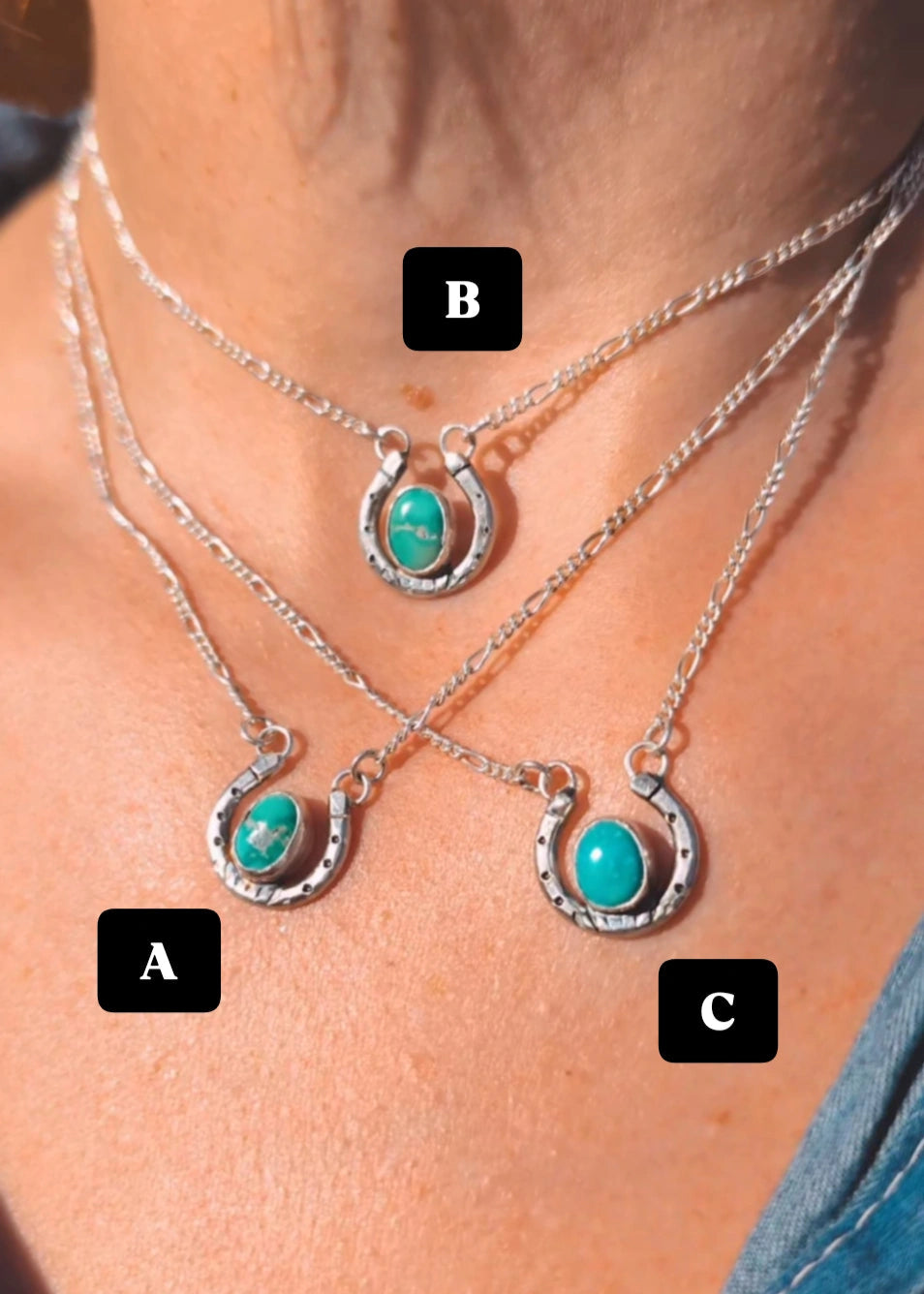 LUCKY HORSESHOE CHOKERS