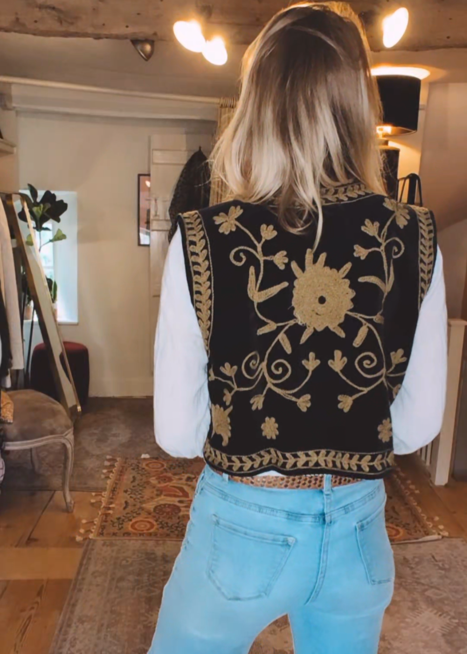 Stevie Gilet (Black & Tan)