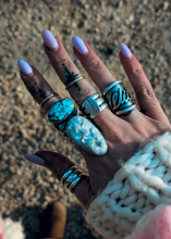 Load image into Gallery viewer, WANDERER RING 🩵 (UK size R/S)
